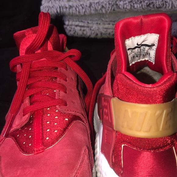 Red huaraches - Picture 5 of 5